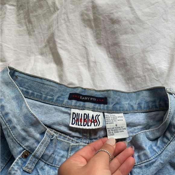 Vintage light washed jean shorts - Picture 3 of 4